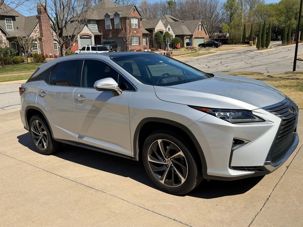 Used 2017 Lexus RX 350 FWD w/ Luxury Package image 2