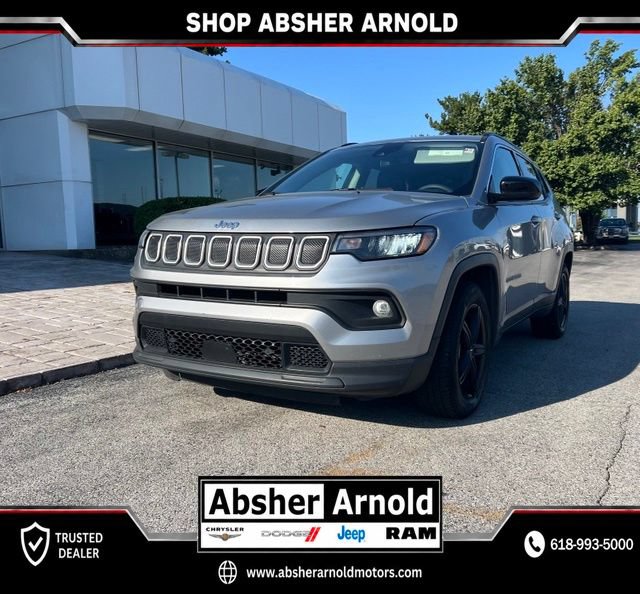 Used 2022 Jeep Compass Latitude FWD image 1