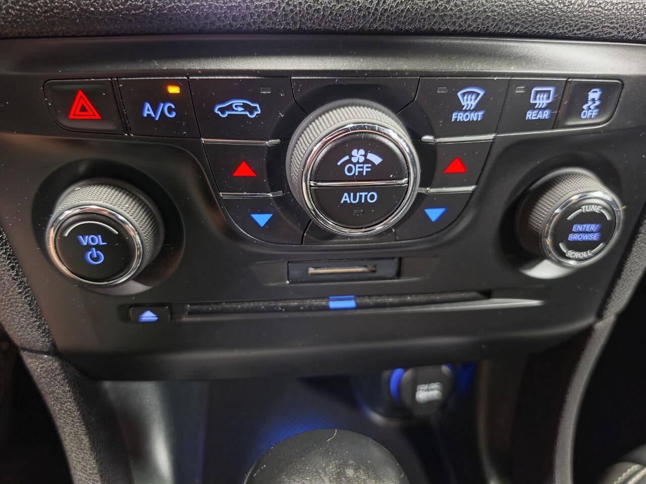 Used 2014 Dodge Charger R/T AWD/4WD image 36