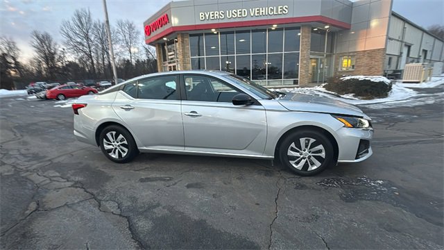 Used 2024 Nissan Altima 2.5 S image 30