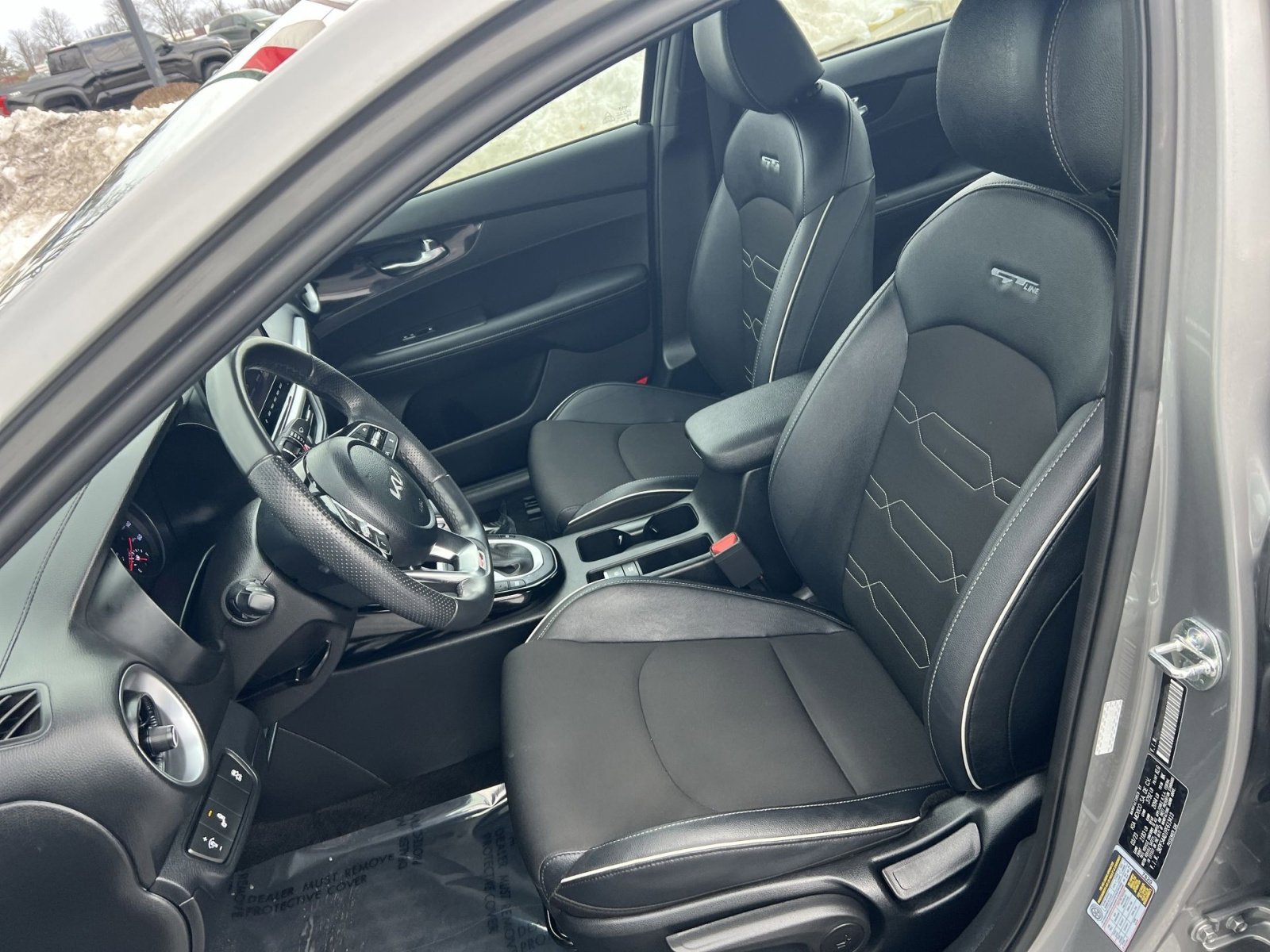 Used 2023 Kia Forte GT-Line w/ GT-Line Premium Package image 13