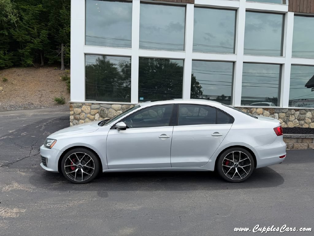 Used 2013 Volkswagen Jetta GLI Autobahn FWD image 12