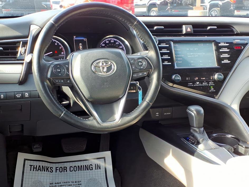 Used 2019 Toyota Camry L image 13