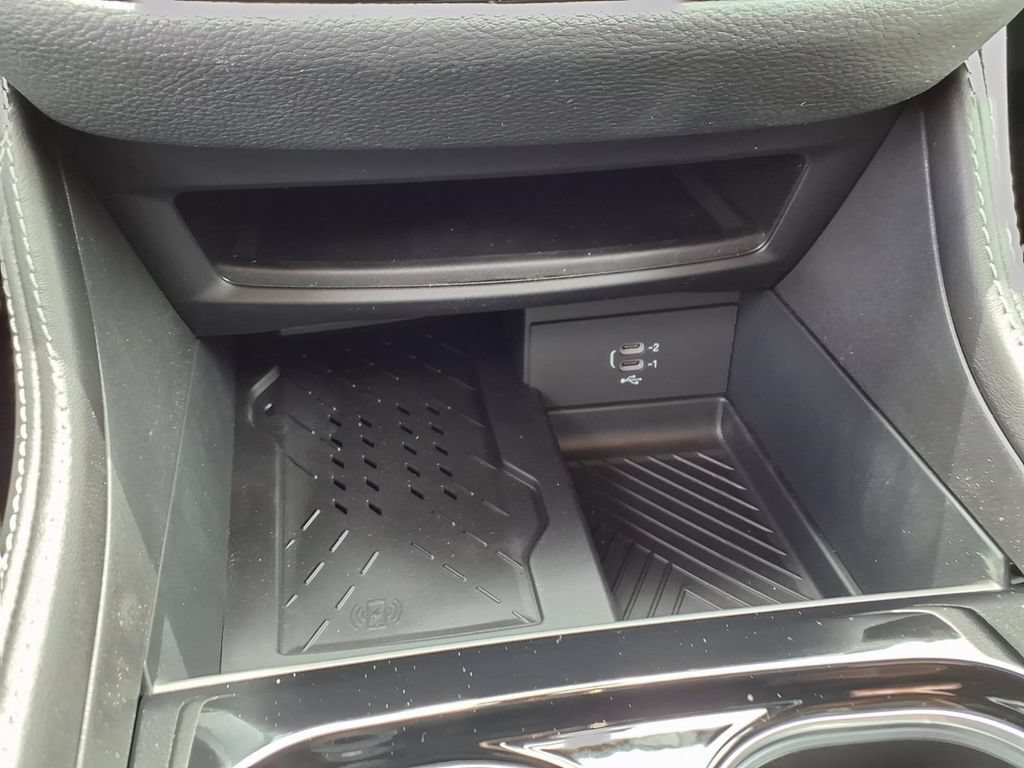 New 2027 Chrysler Pacifica Limited AWD/4WD image 11