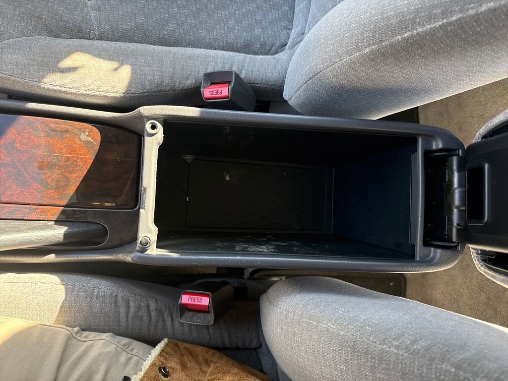 Used 2002 Honda Accord VP image 25