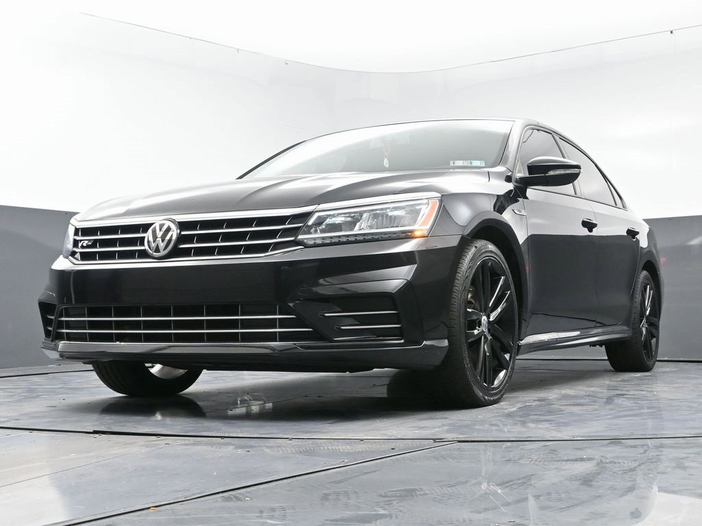 Used 2018 Volkswagen Passat 2.0T S image 45