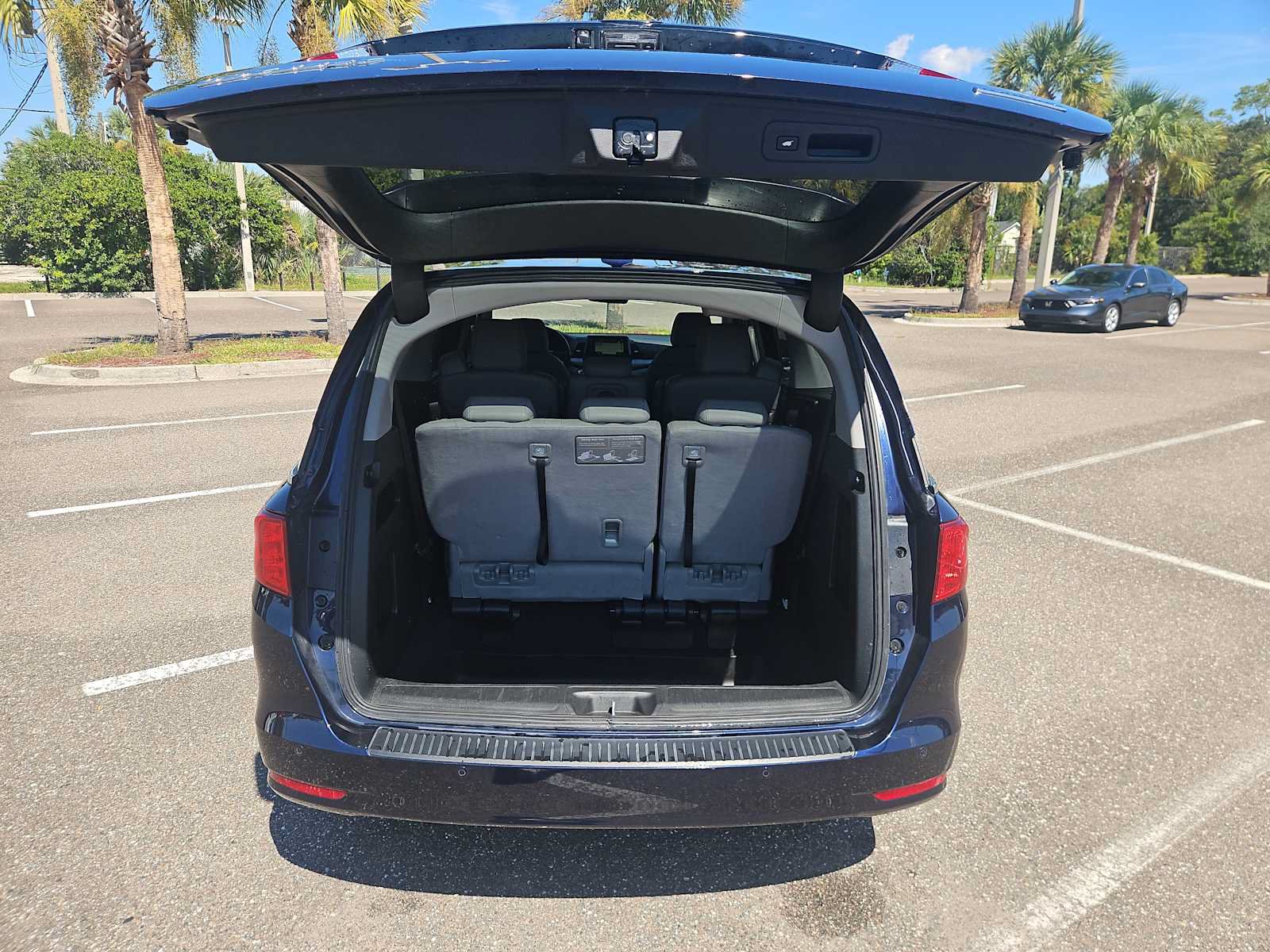 Used 2023 Honda Odyssey Touring image 21