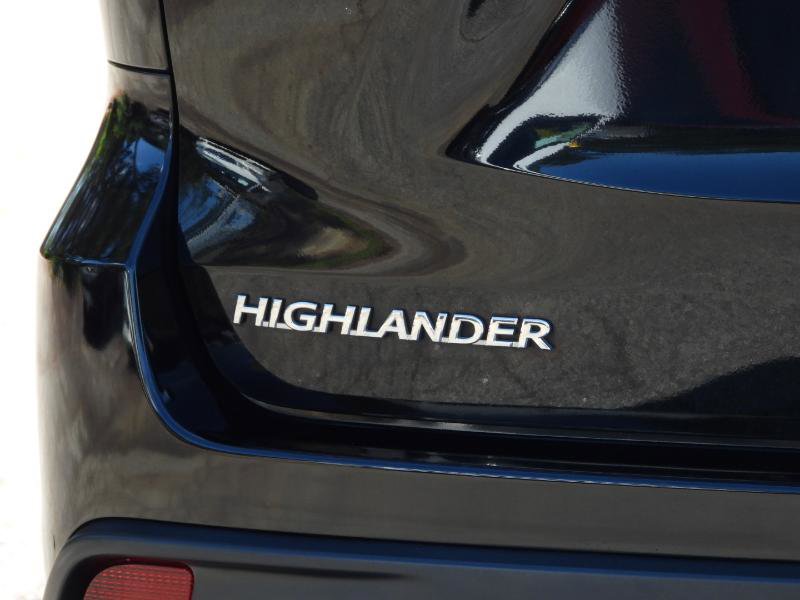 Used 2017 Toyota Highlander Plus image 9