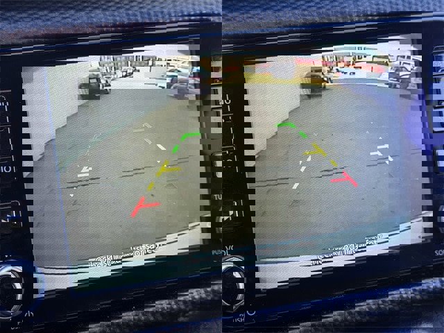 Used 2023 Nissan Kicks SV image 18