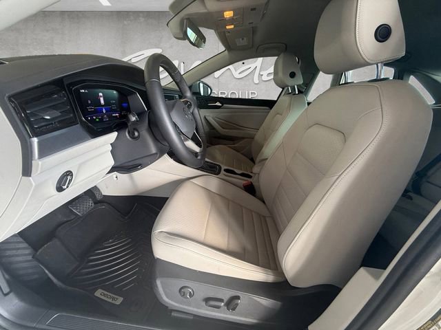 Used 2022 Volkswagen Jetta SE image 19