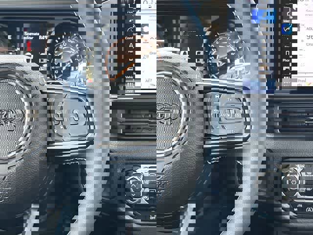 Used 2025 Jeep Gladiator Sport image 9