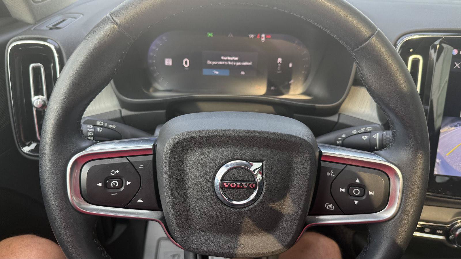 Used 2024 Volvo XC40 B5 Plus AWD/4WD image 30