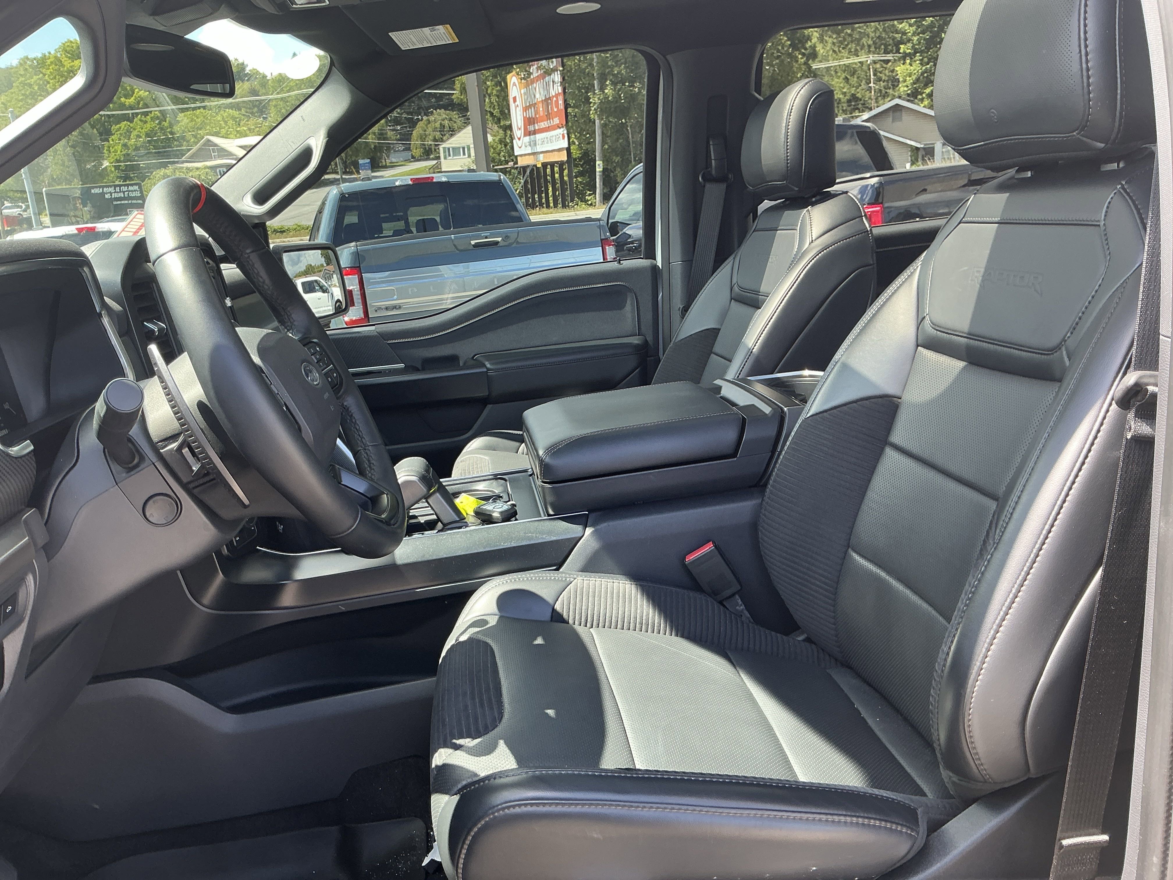 Used 2023 Ford F150 Raptor w/ Raptor Carbon Fiber Package image 11