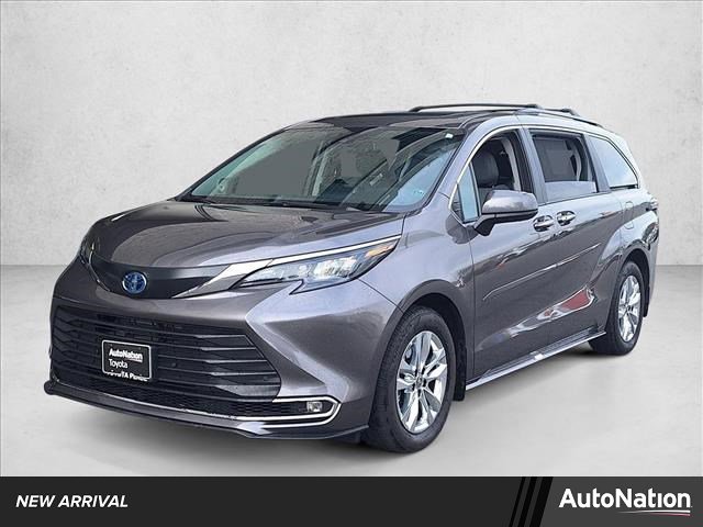 Used 2024 Toyota Sienna XLE