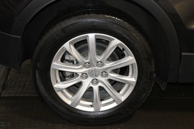 Certified 2023 Cadillac XT4 Luxury w/ Cold Weather Package image 29