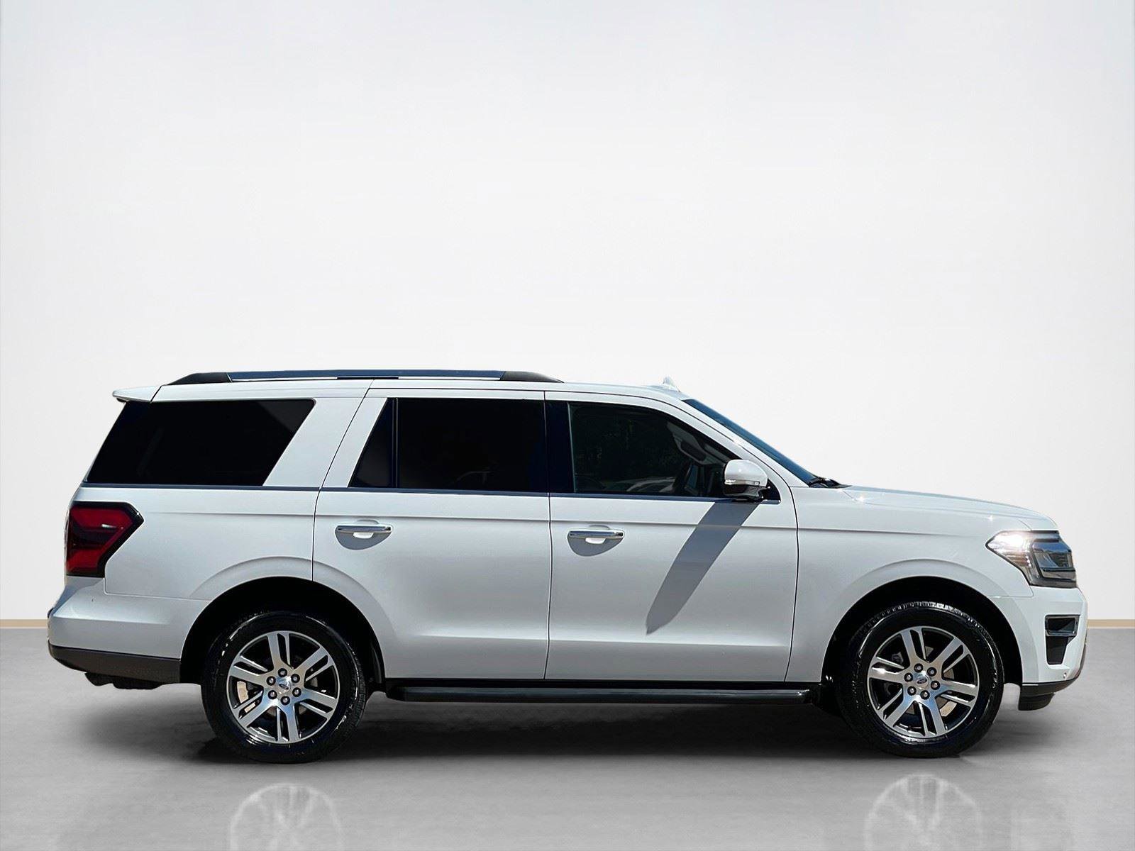 Used 2024 Ford Expedition Limited RWD image 9