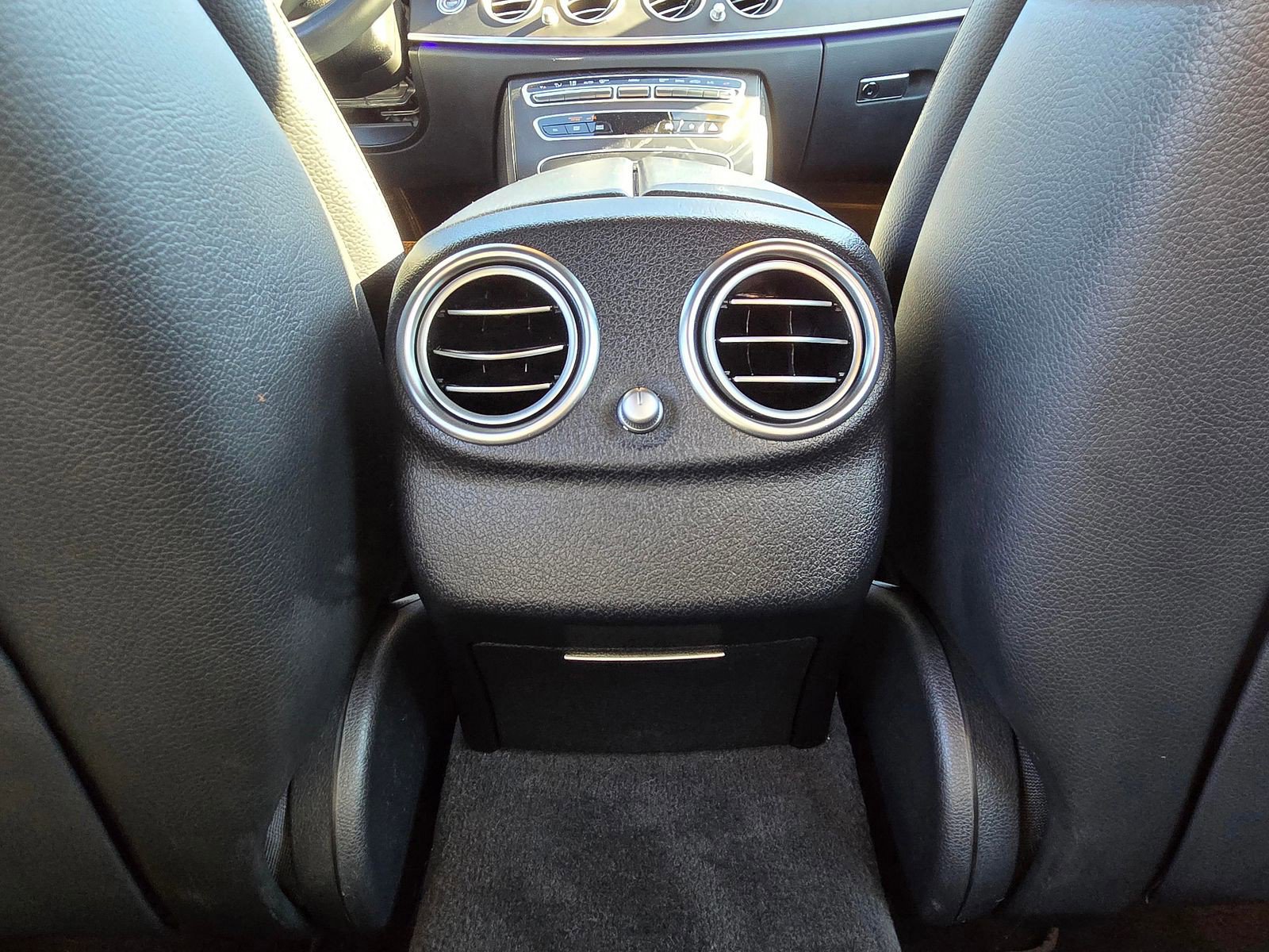 Used 2023 Mercedes-Benz E 350 Sedan image 12