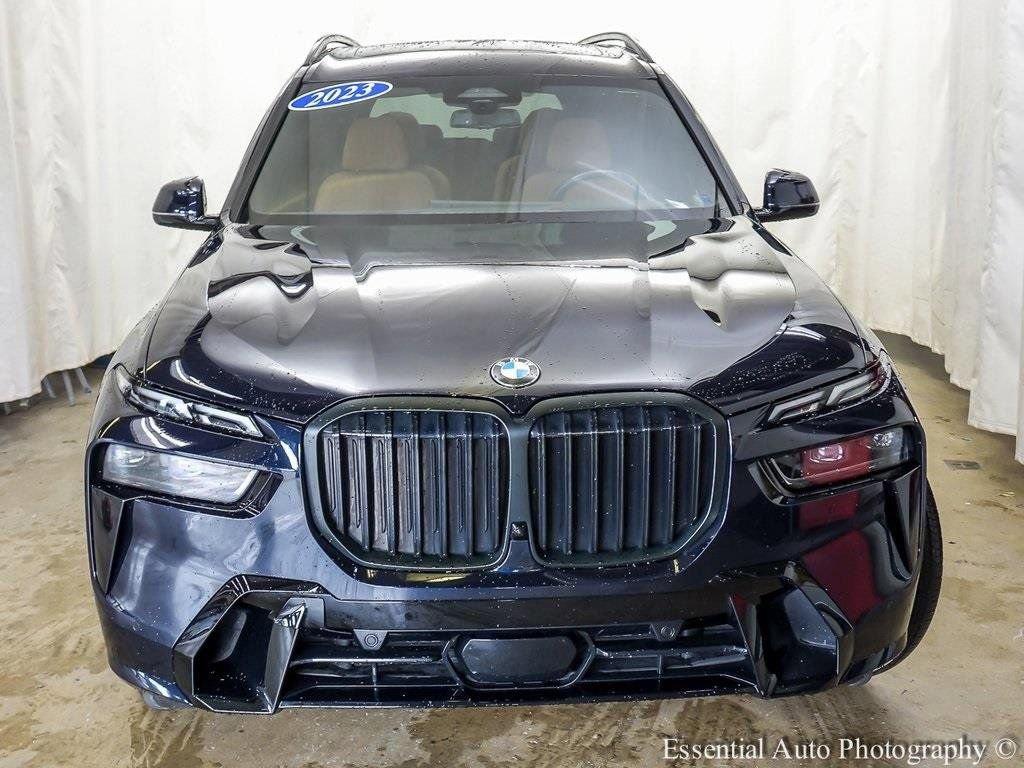Used 2023 BMW X7 xDrive40i w/ M Sport Package image 9