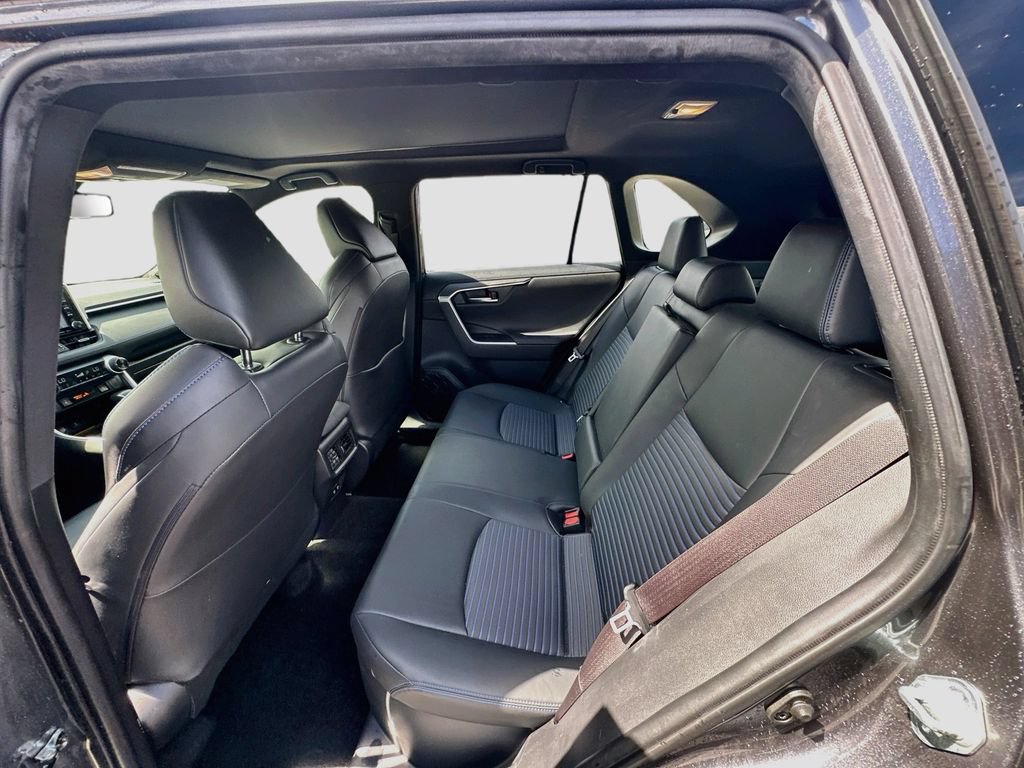 Used 2020 Toyota RAV4 XSE AWD/4WD image 23