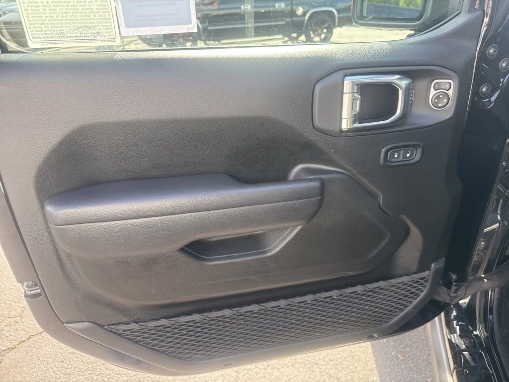 Certified 2025 Jeep Wrangler Unlimited Rubicon 4xe w/ Safety Group image 13