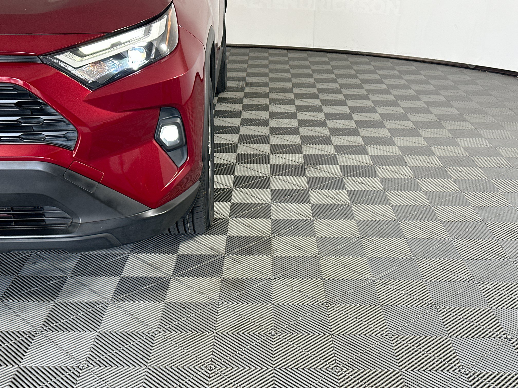 Certified 2022 Toyota RAV4 XLE Premium FWD image 9