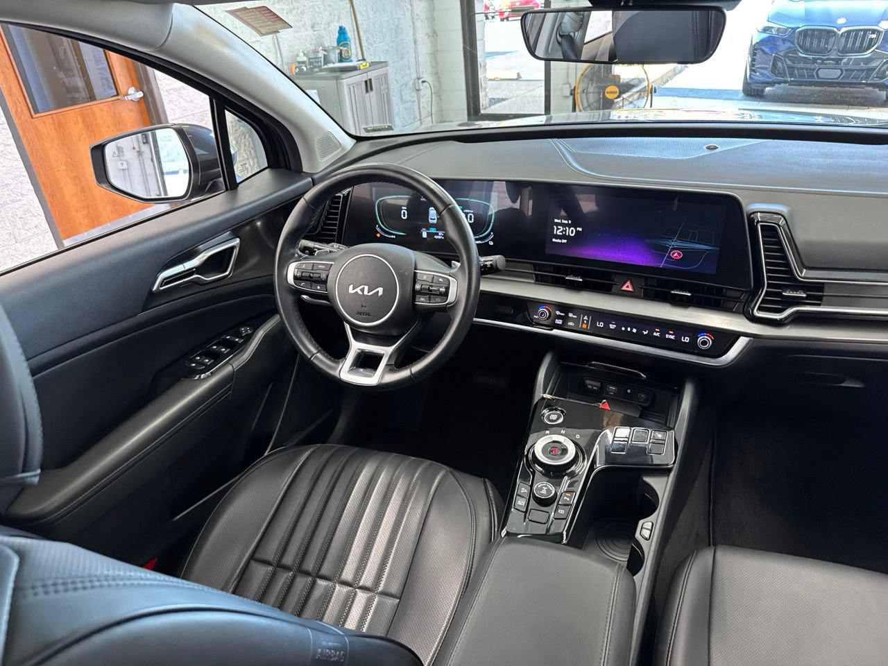 Used 2024 Kia Sportage EX w/ EX Premium Package AWD/4WD image 47