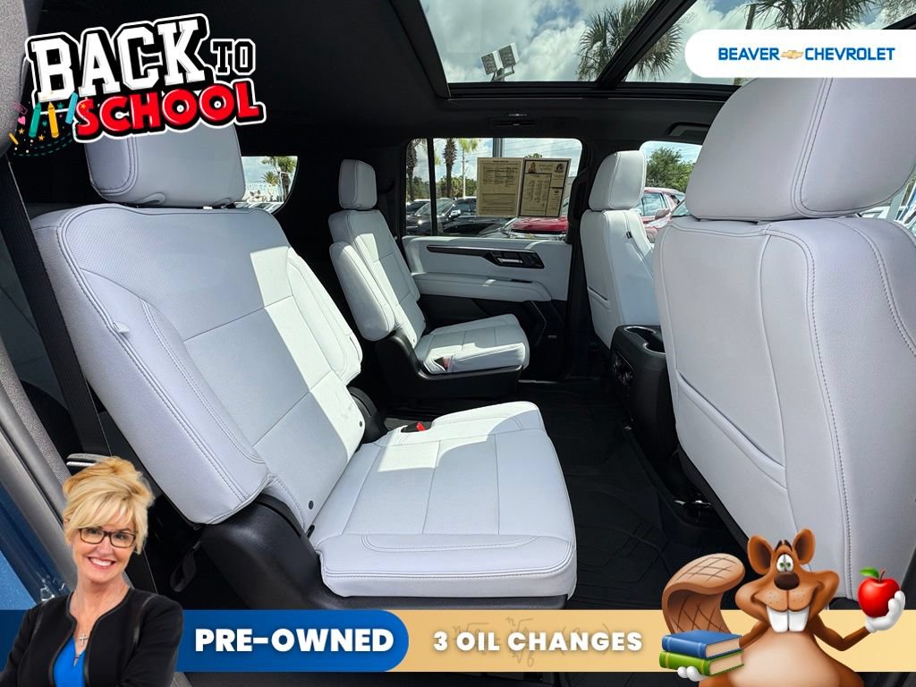 Used 2026 Chevrolet Suburban Premier w/ Sun And Tow Package RWD image 21