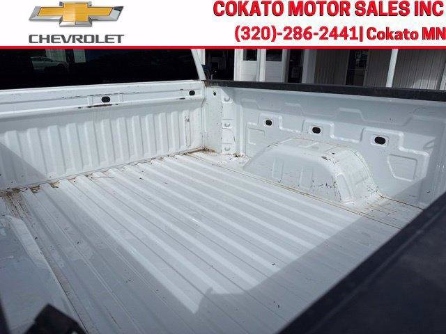 Used 2023 Chevrolet Silverado 1500 LT w/ Z71 Off-Road Package AWD/4WD image 8