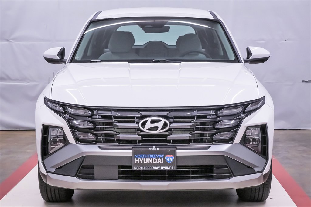 Certified 2025 Hyundai Tucson SE image 4