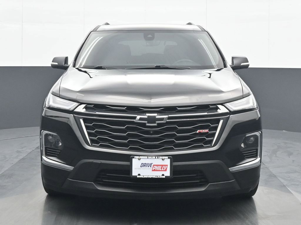 Used 2023 Chevrolet Traverse RS image 1