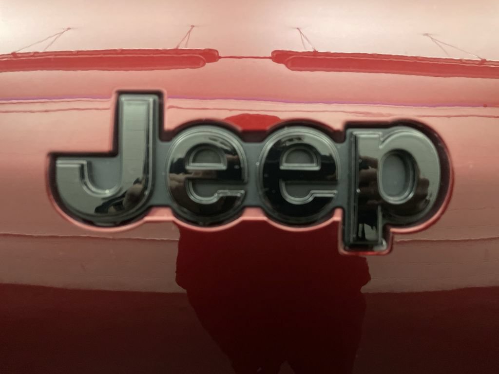 Used 2024 Jeep Grand Cherokee L Altitude AWD/4WD image 23