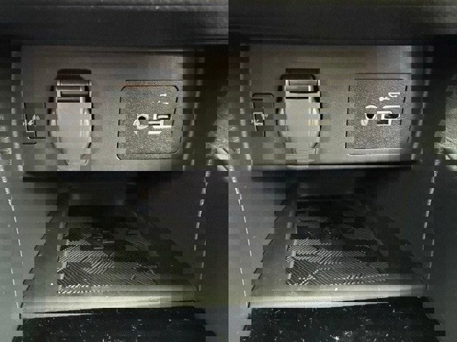 New 2025 Nissan Versa SV w/ Trunk Package image 27