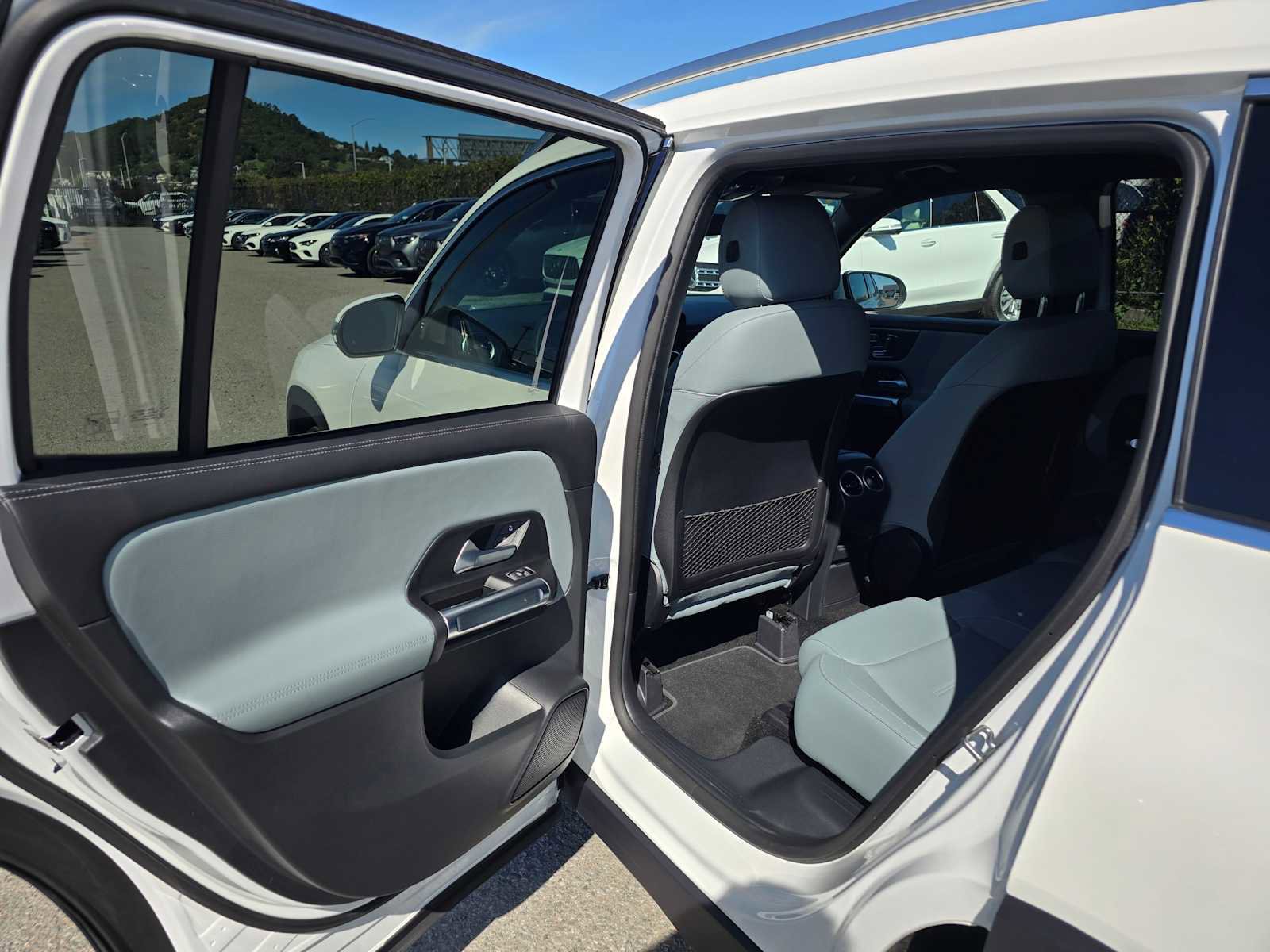 Used 2026 Mercedes-Benz GLB 250 image 17