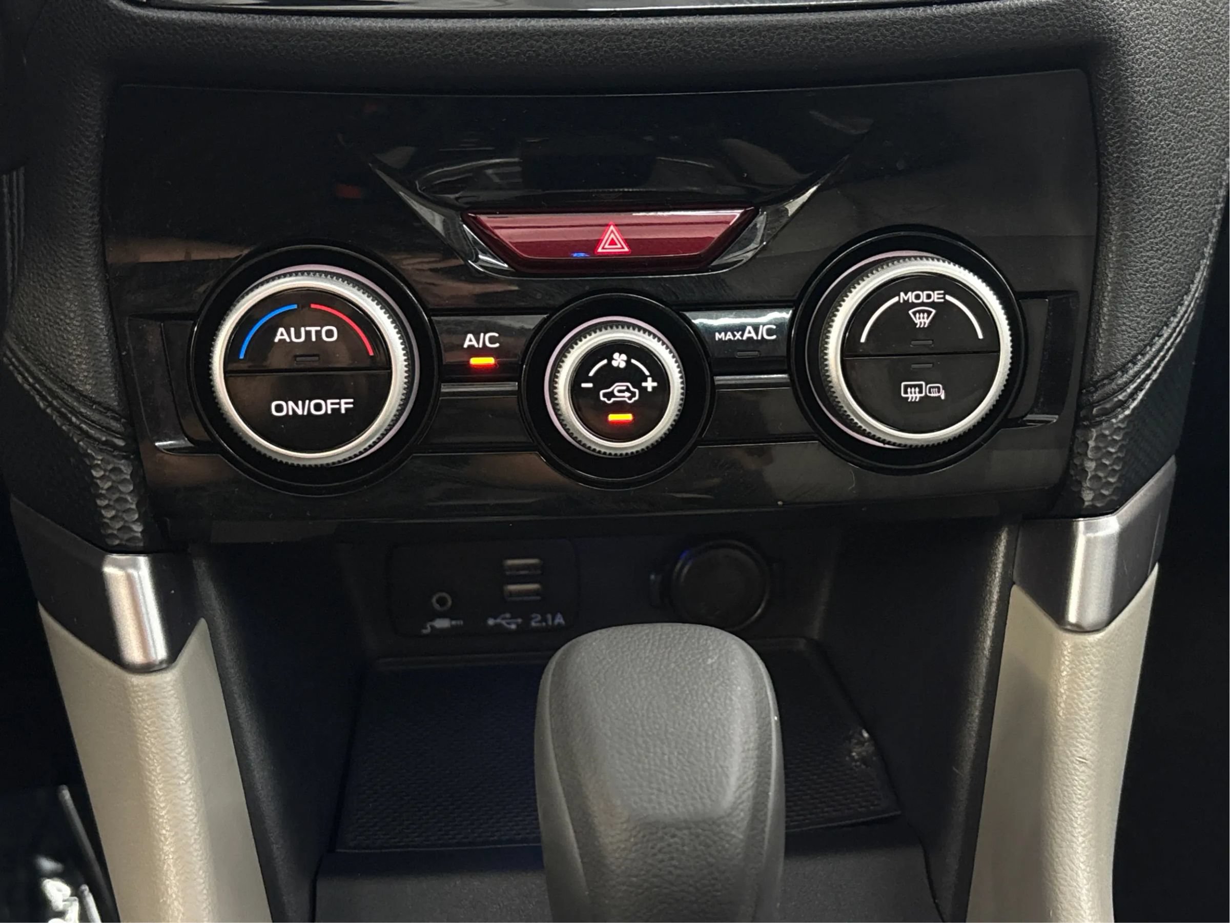 Used 2023 Subaru Forester Premium AWD/4WD image 36