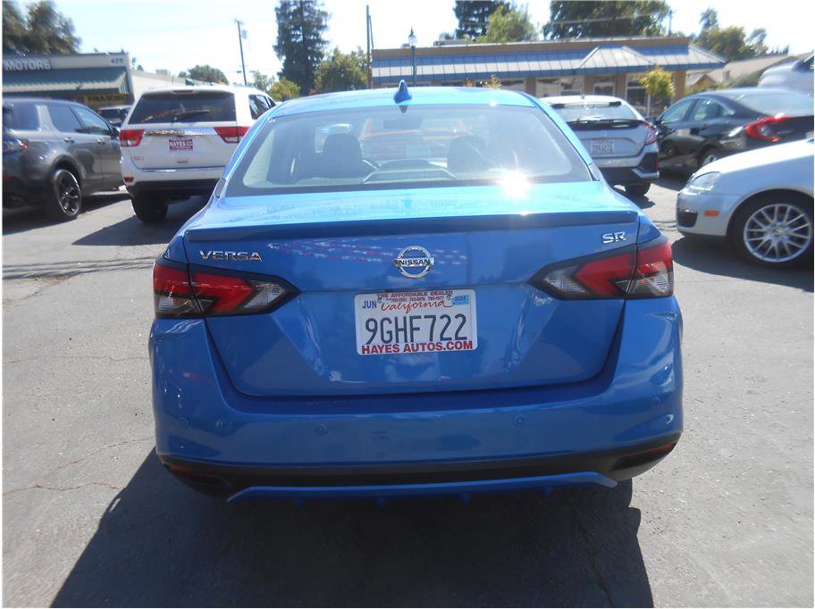 Used 2020 Nissan Versa SR image 5