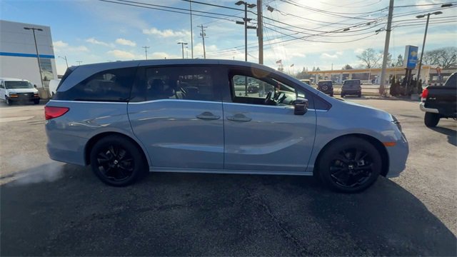 Used 2023 Honda Odyssey Sport image 9