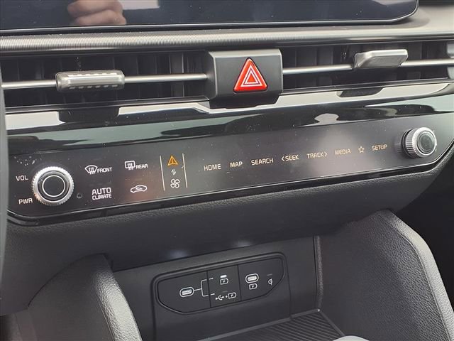 New 2026 Kia Sportage SX image 10