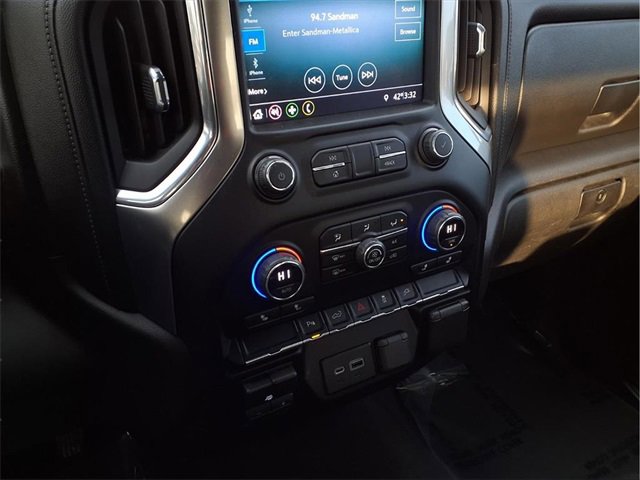 Used 2020 Chevrolet Silverado 2500 LT w/ Fleet Comfort Package image 6