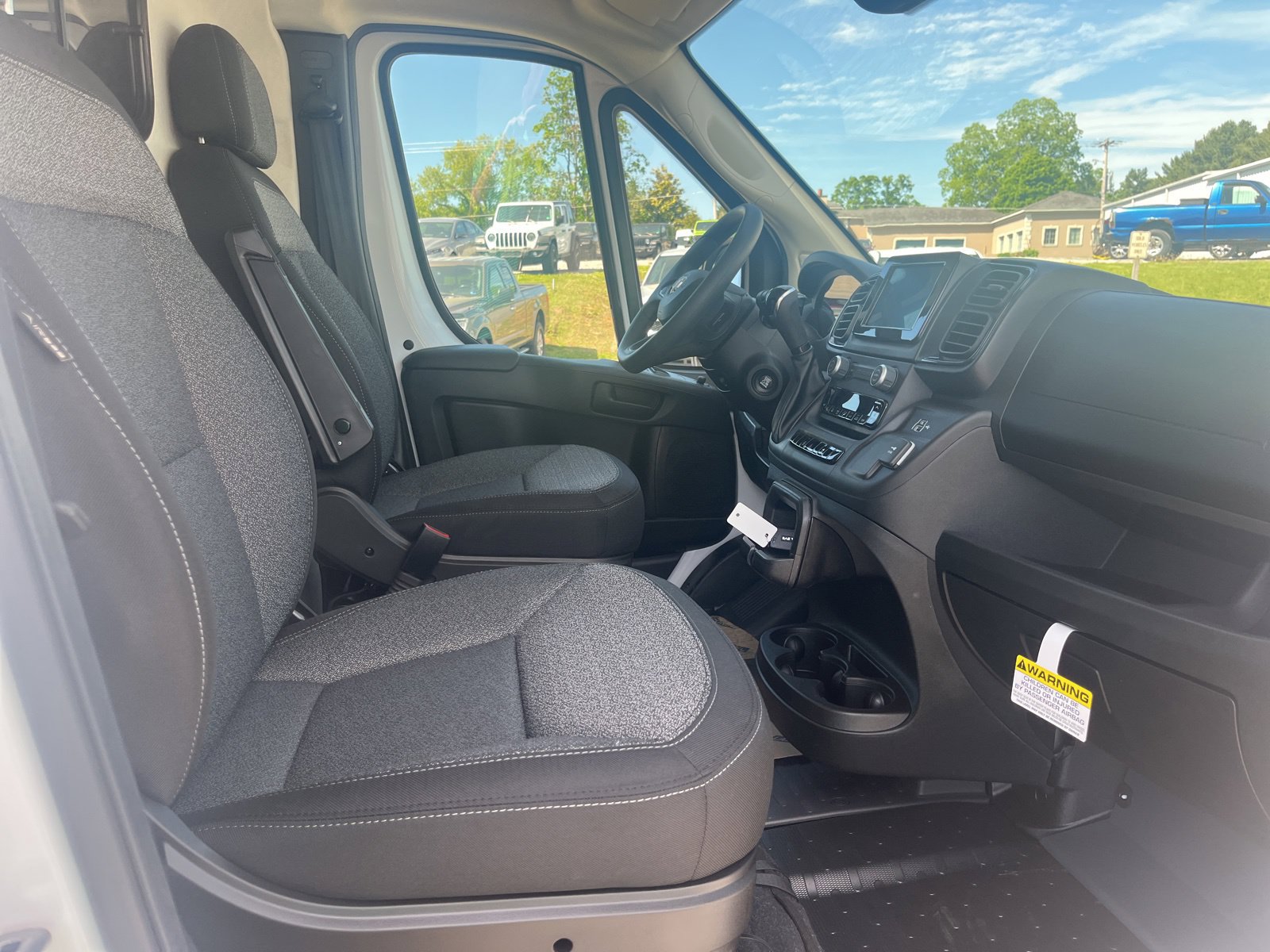 New 2026 RAM ProMaster 2500 w/ Convenience Group FWD image 43