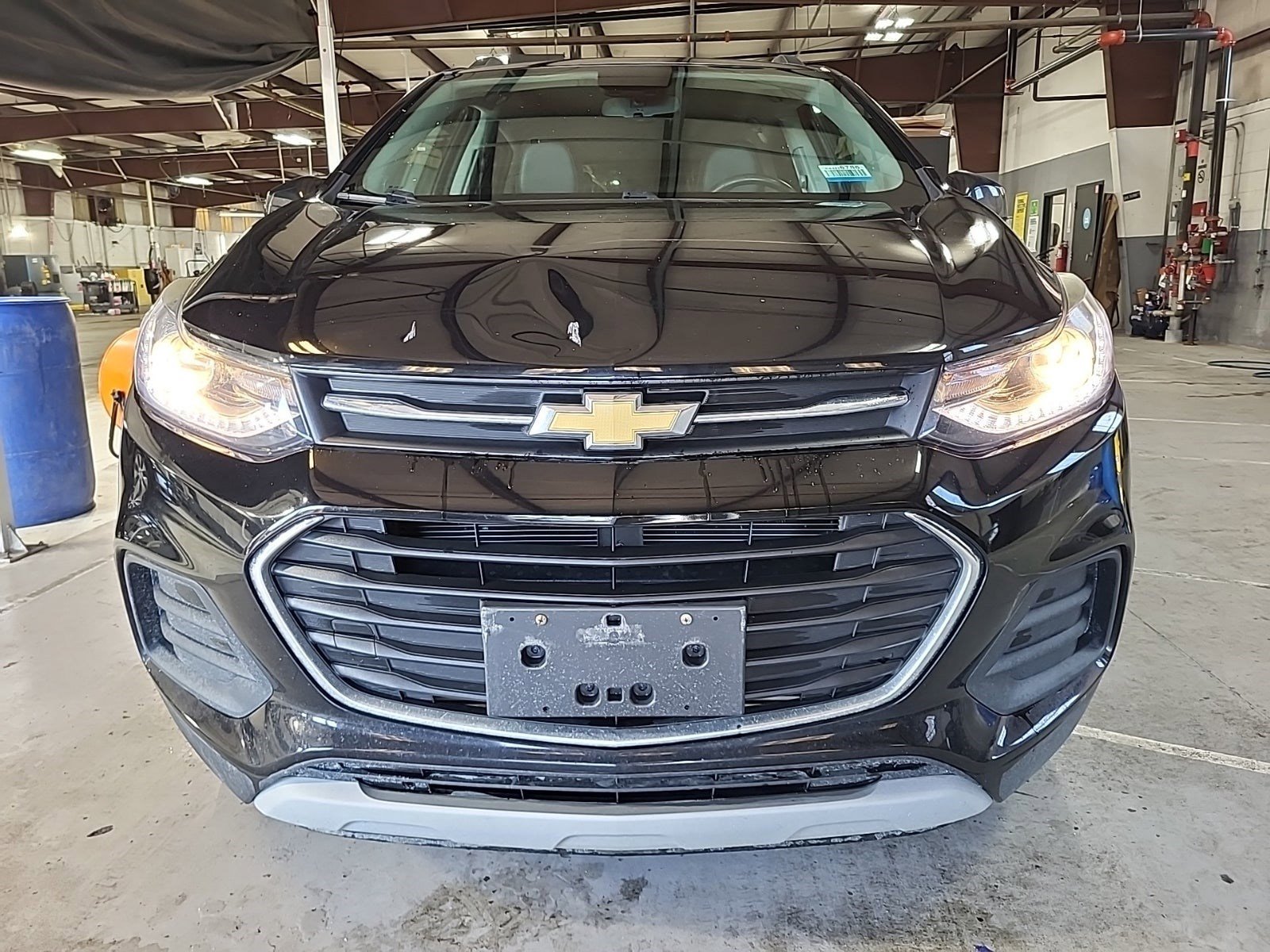 Used 2019 Chevrolet Trax LT w/ LT Convenience Package image 2