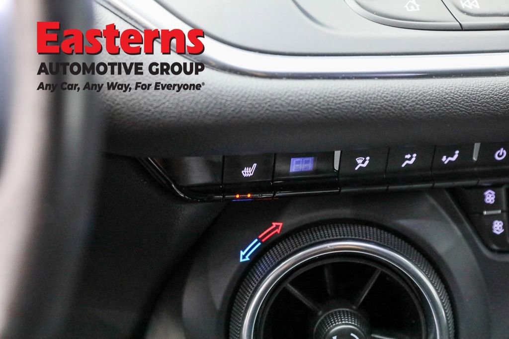 Used 2020 Chevrolet Blazer LT image 21