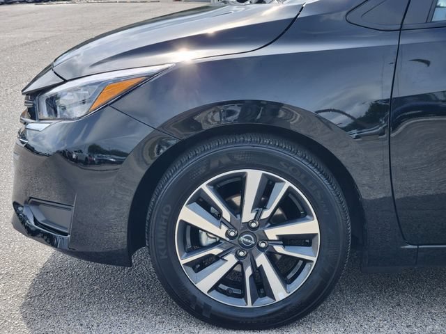 Used 2025 Nissan Versa SV FWD image 5