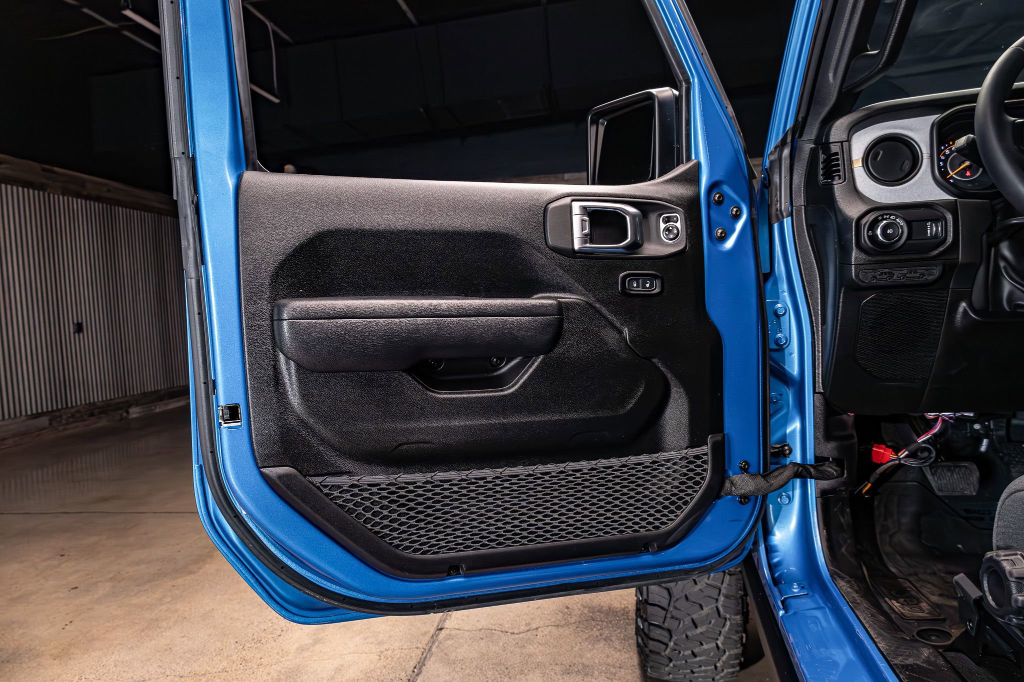 Used 2024 Jeep Wrangler Willys image 22