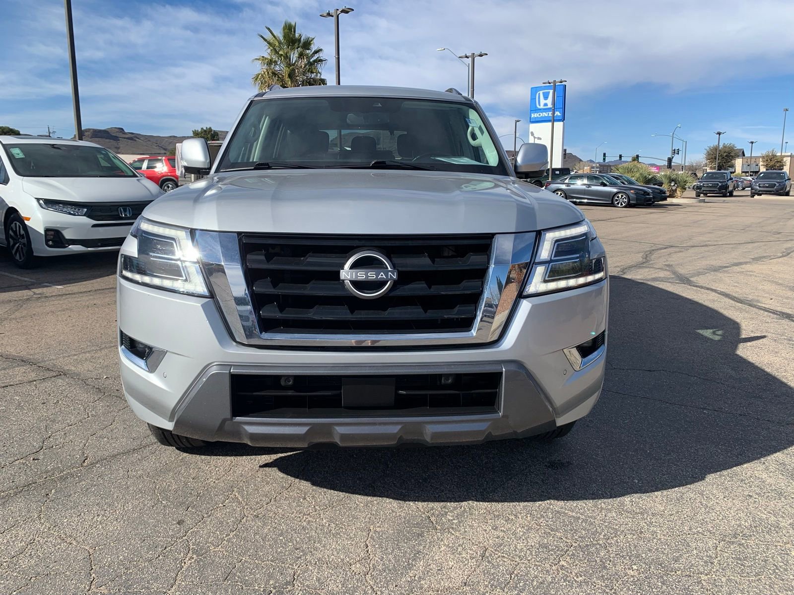 Used 2023 Nissan Armada SV image 2