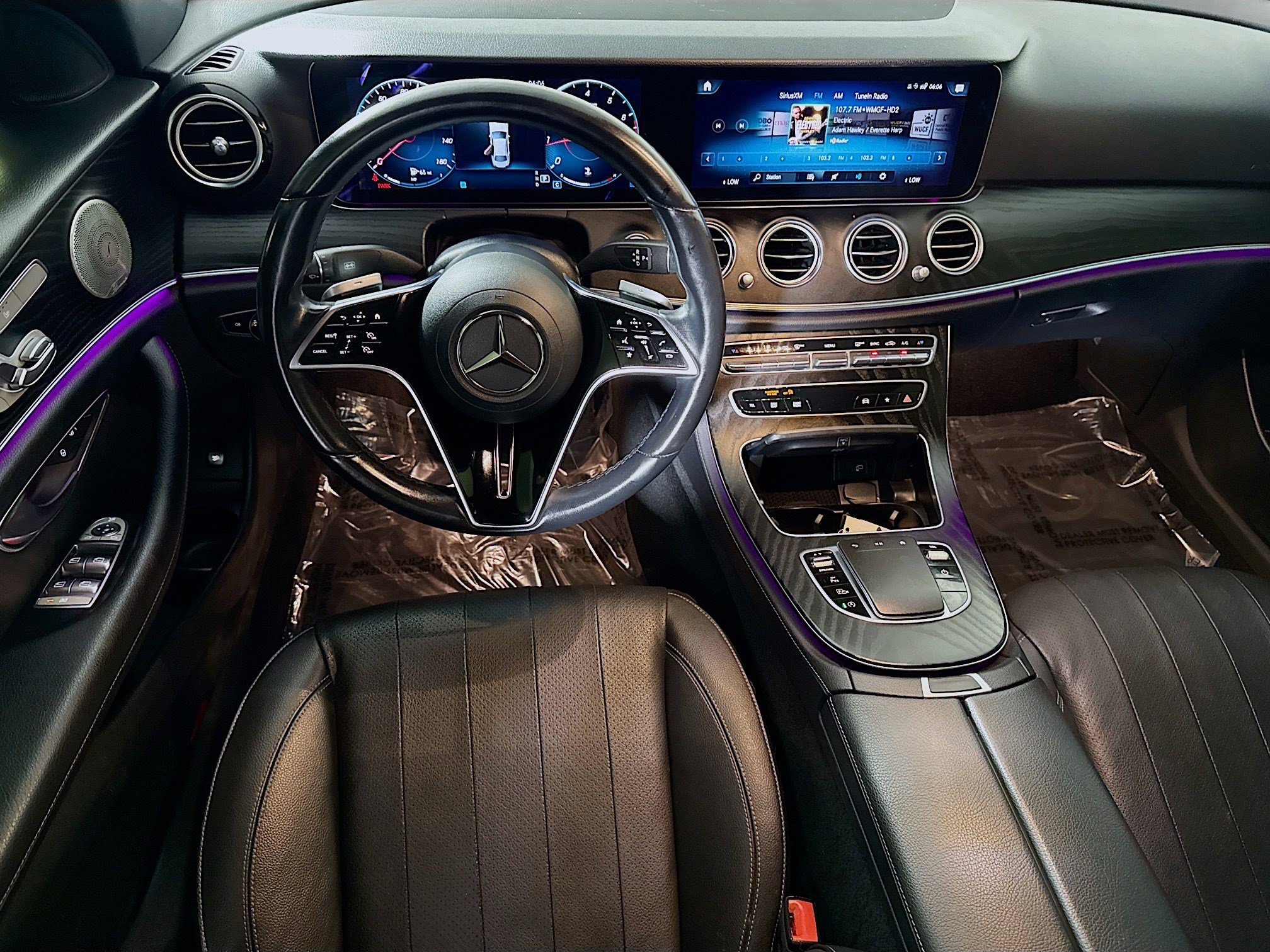 Used 2022 Mercedes-Benz E 350 Sedan w/ AMG Line Exterior image 17