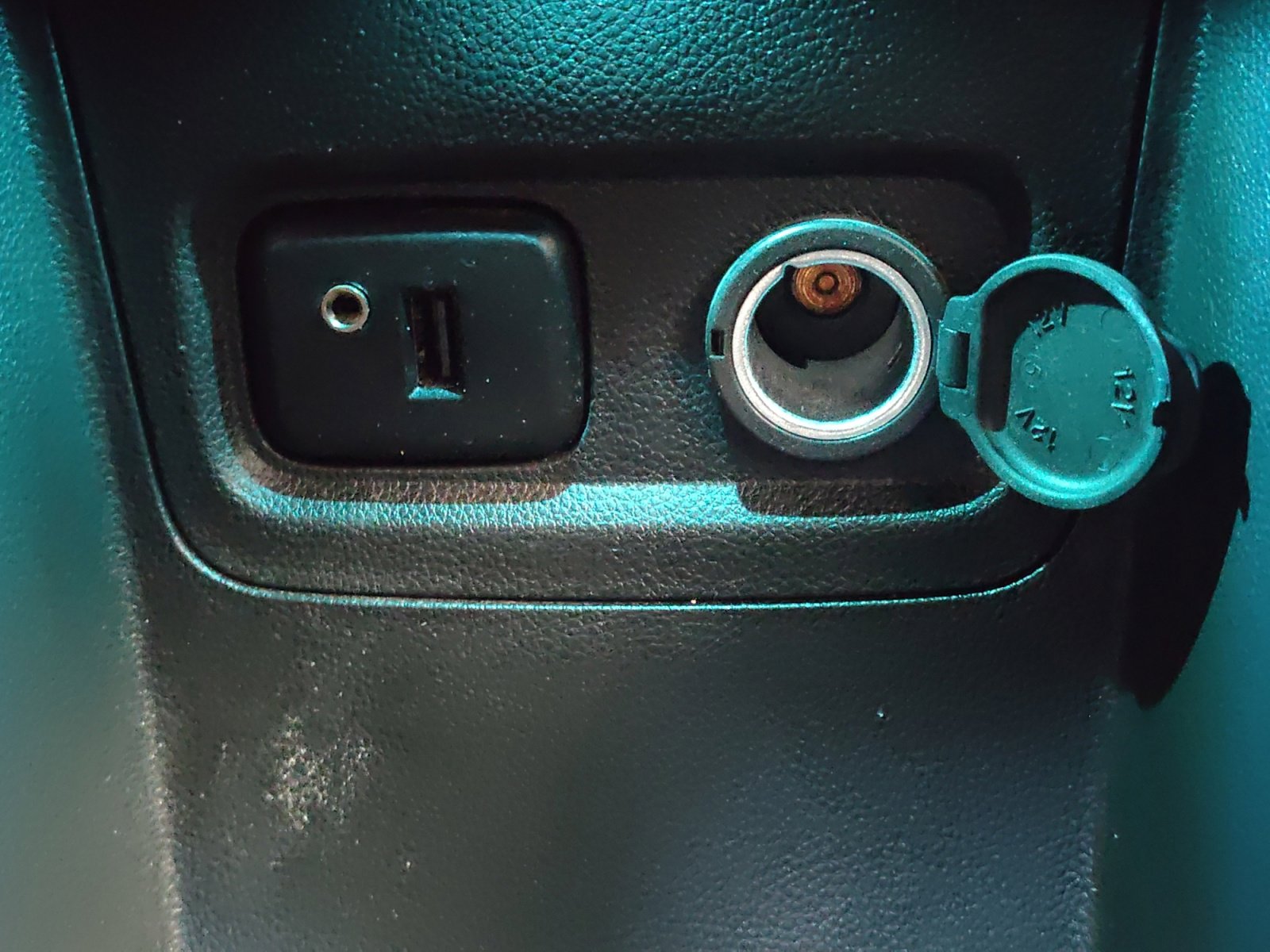 Used 2018 Chevrolet Spark LS image 19