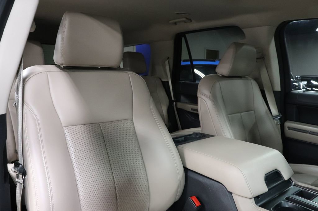 Used 2023 Ford Expedition XLT image 26