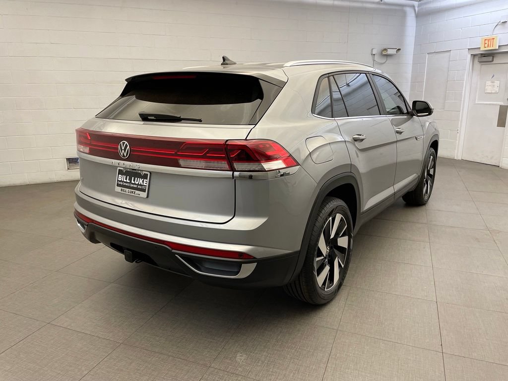 Used 2024 Volkswagen Atlas Cross Sport SE FWD image 9