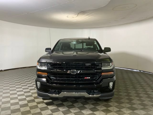 Used 2018 Chevrolet Silverado 1500 LT w/ All Star Edition AWD/4WD image 3