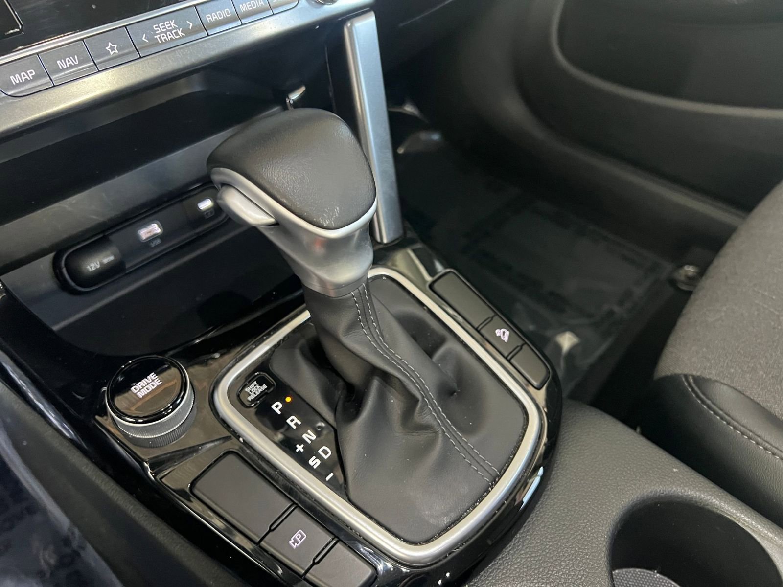 Used 2025 Kia Seltos S image 41